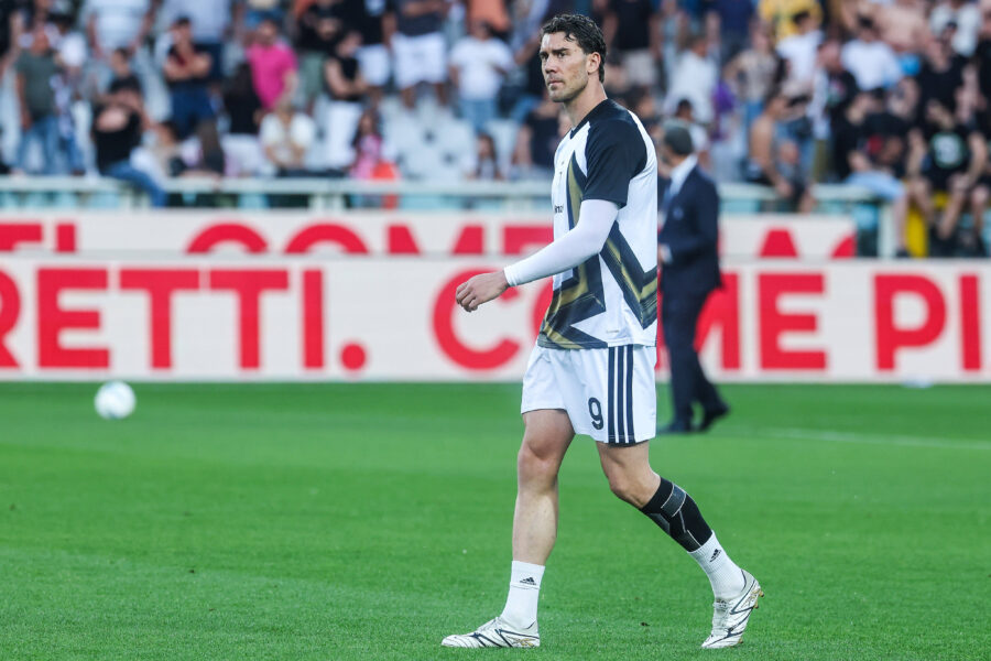 Dusan Vlahovic con la maglia della Juventus