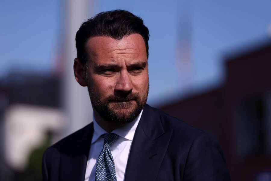 Manna valuta 4 nomi per la difesa del Napoli
