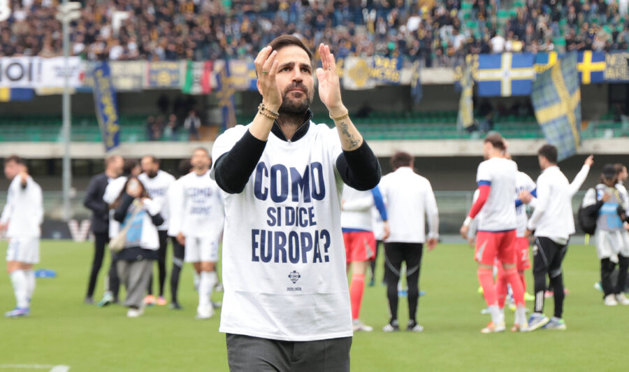 Fabregas esulta sotto la curva