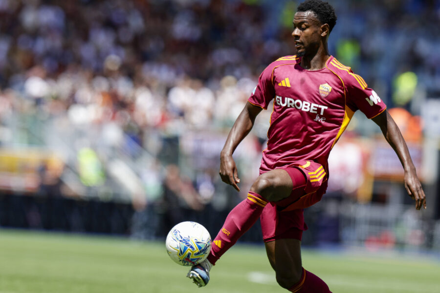 Evan Ndicka sondato dall'Inter