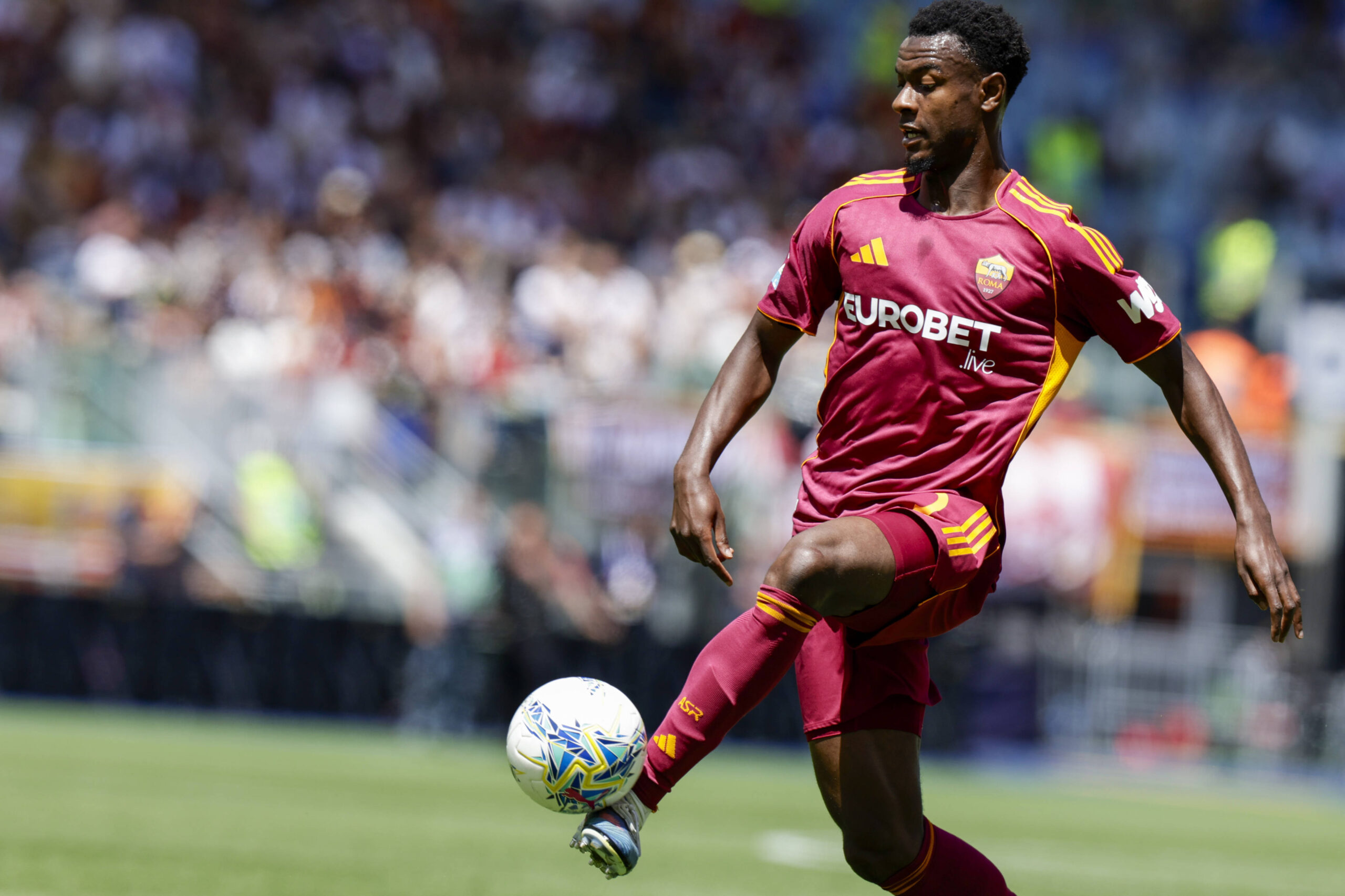 Evan Ndicka sondato dall'Inter