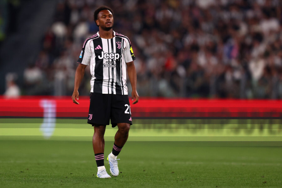 Openda durante Juventus-Bologna