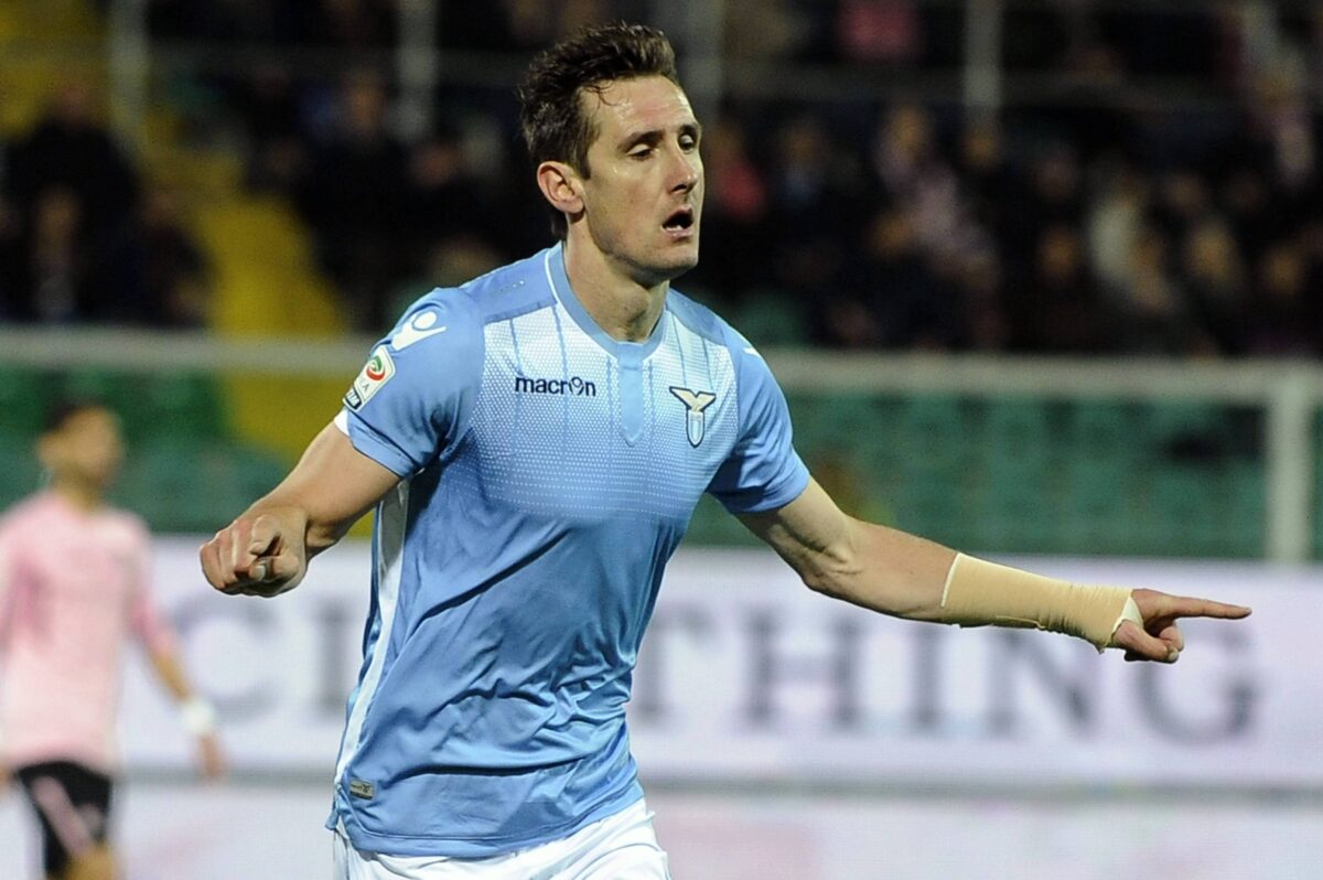 Miro Klose con la maglia della Lazio