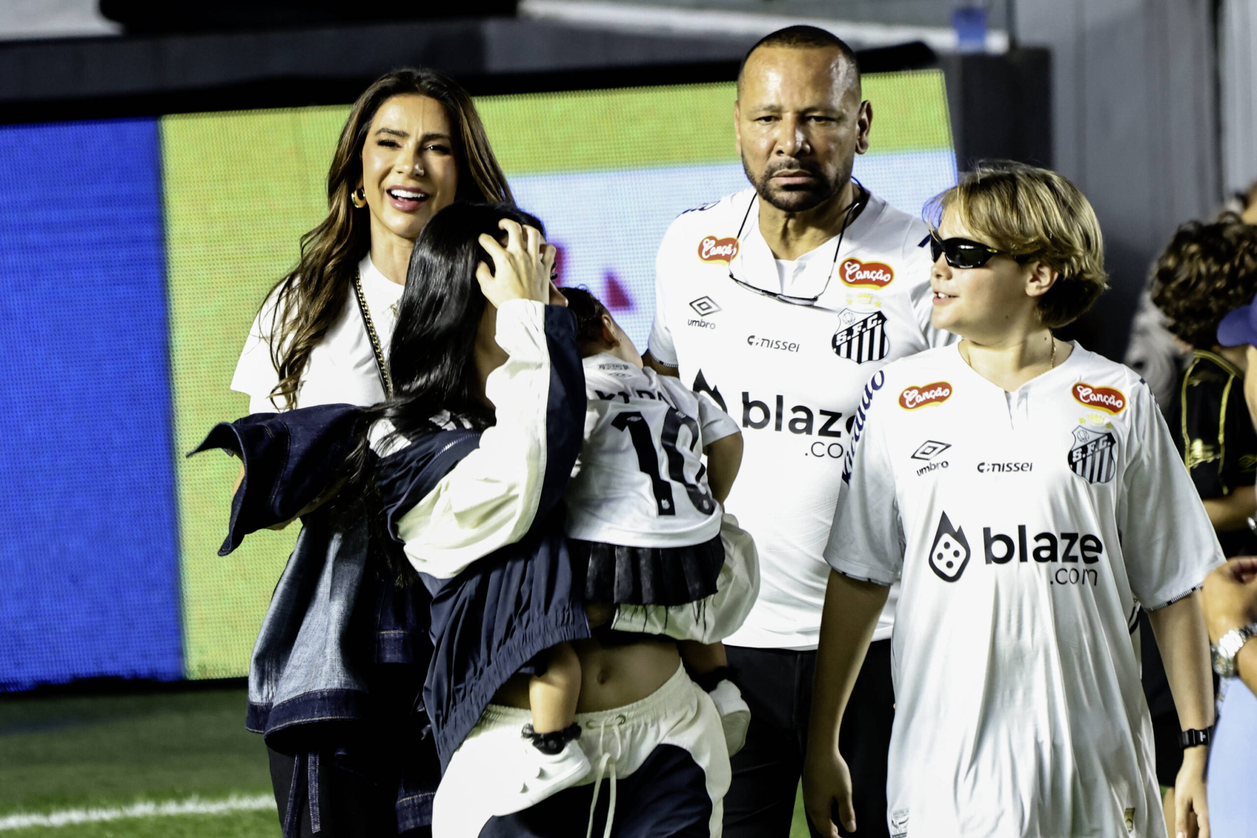 Neymar jr annuncia l'arrivo del quinto figlio