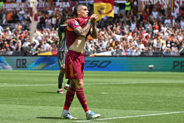 Gianluca Mancini esulta dopo il gol al derby