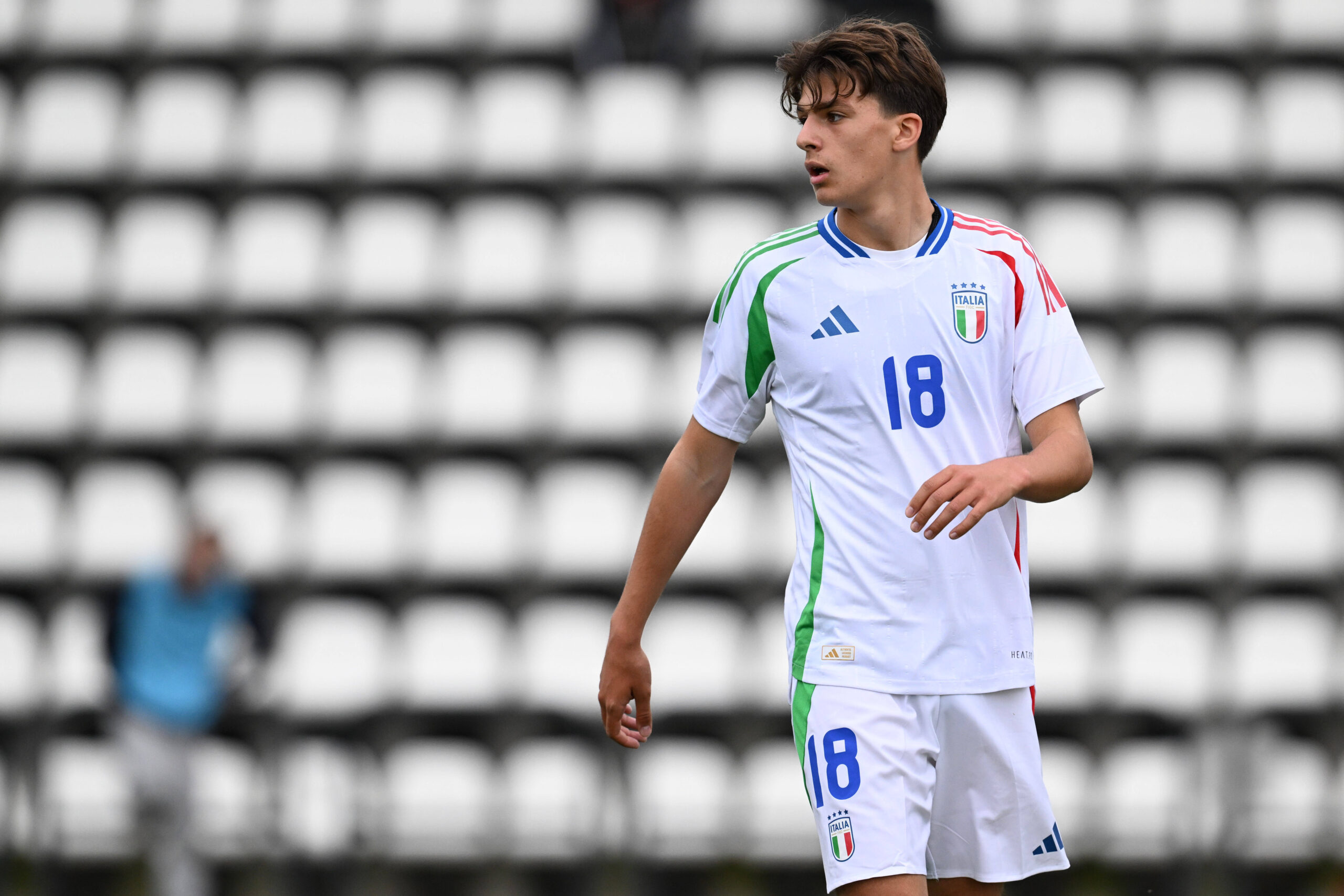 Lorenzo Ossola con la maglia dell'Italia