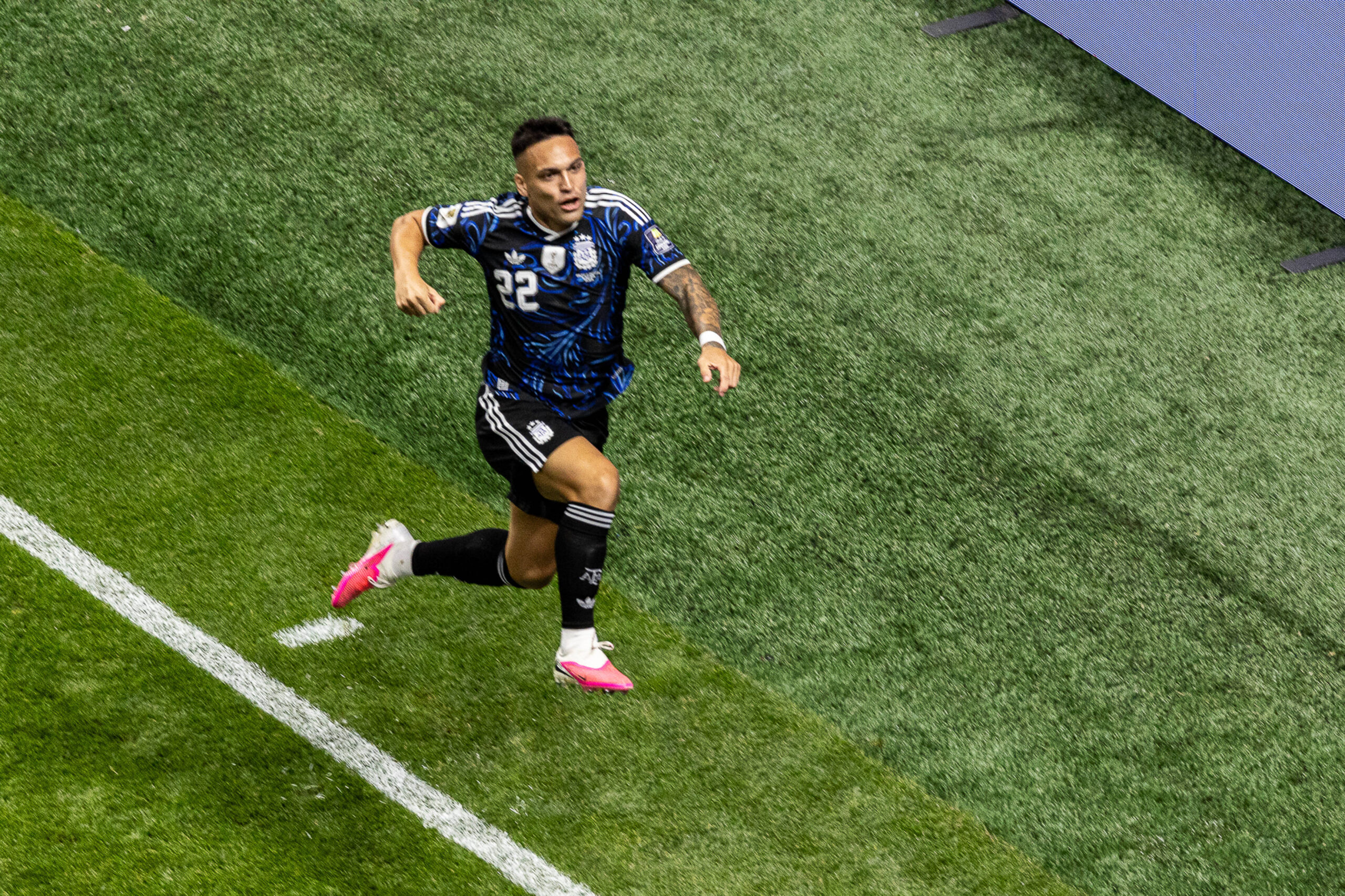 Lautaro Martinez in panchina contro la Spagna