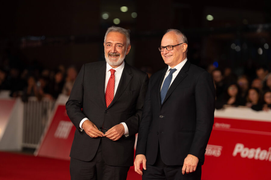 Vita Da Carlo Stagione Finale - Red Carpet - The 20th Rome Film Festival Francesco Rocca and Roberto Gualtieri attend the Vita Da Carlo Stagione Finale red carpet during the 20th Rome Film Festival at Auditorium Parco Della Musica in Rome, Italy, on October 26, 2025. Rome Italy PUBLICATIONxNOTxINxFRA Copyright: xLucaxCarlinox originalFilename: carlino-notitle251026_npV1S.jpg