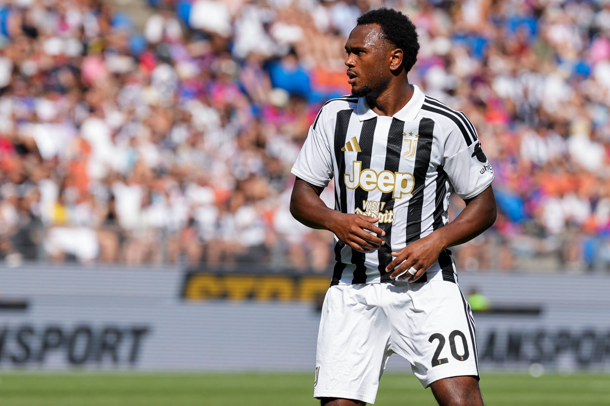 Openda durante un'amichevole con la Juventus