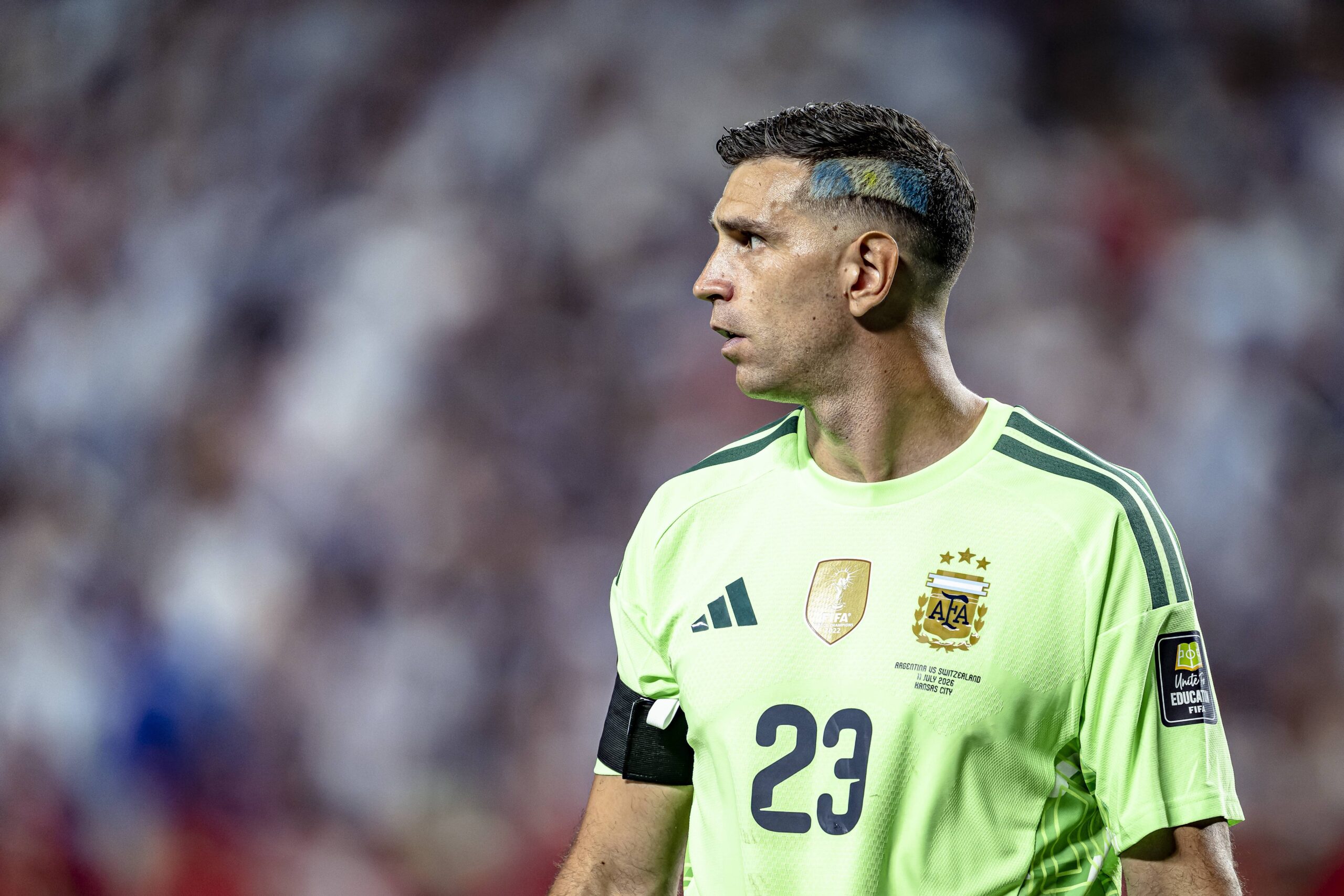 Emiliano Martinez resta all'Aston Villa