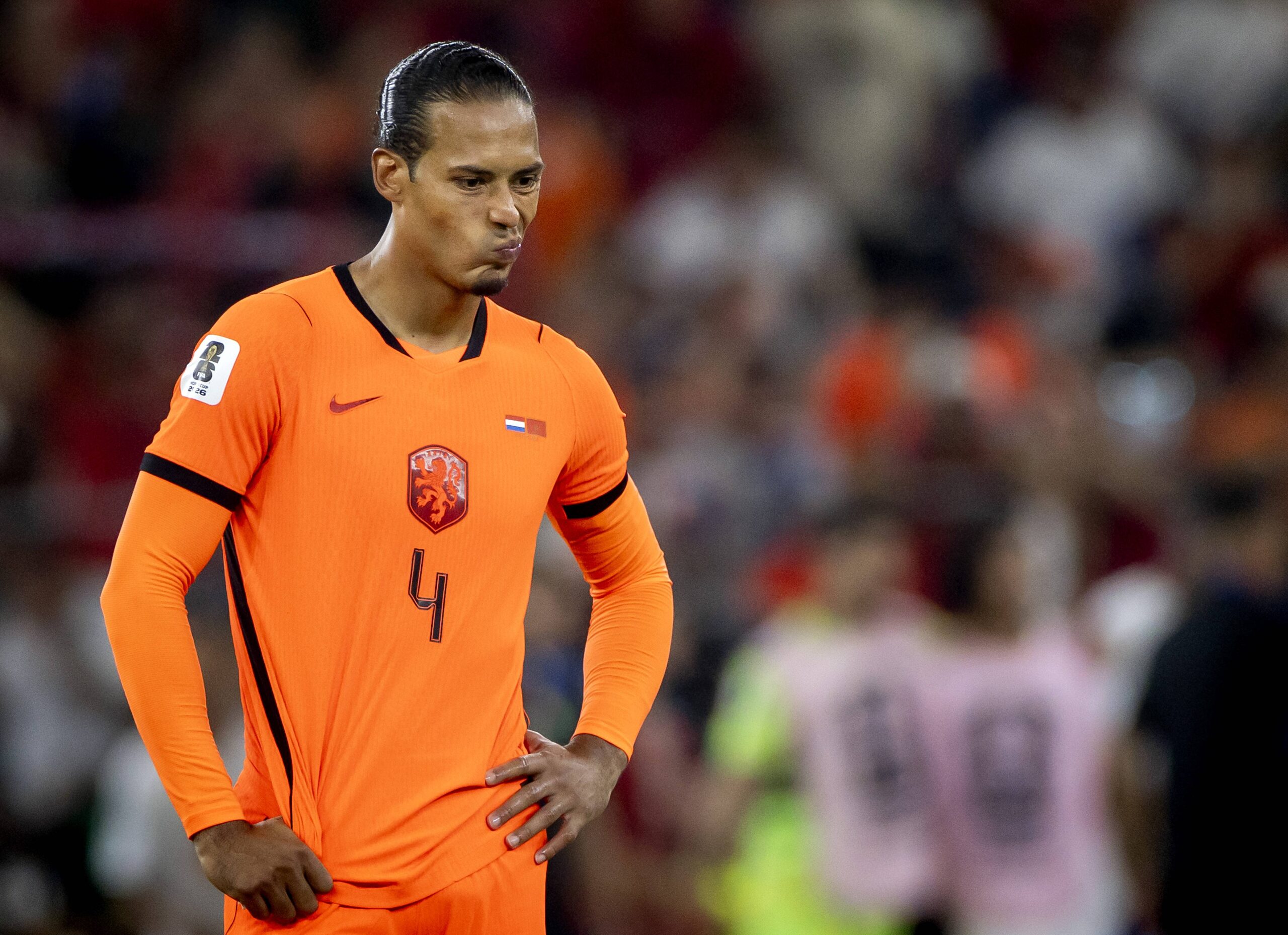 Virgil van Dijk con la maglia dell'Olanda