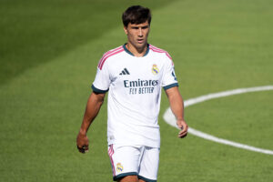 Gonzalo Garcia durante un'amichevole con il Real Madrid