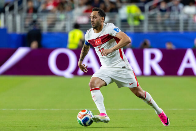 Calhanoglu durante i Mondiali con la Turchia