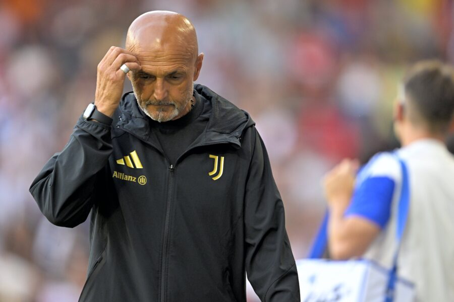 Luciano Spalletti durante un'amichevole con la Juventus