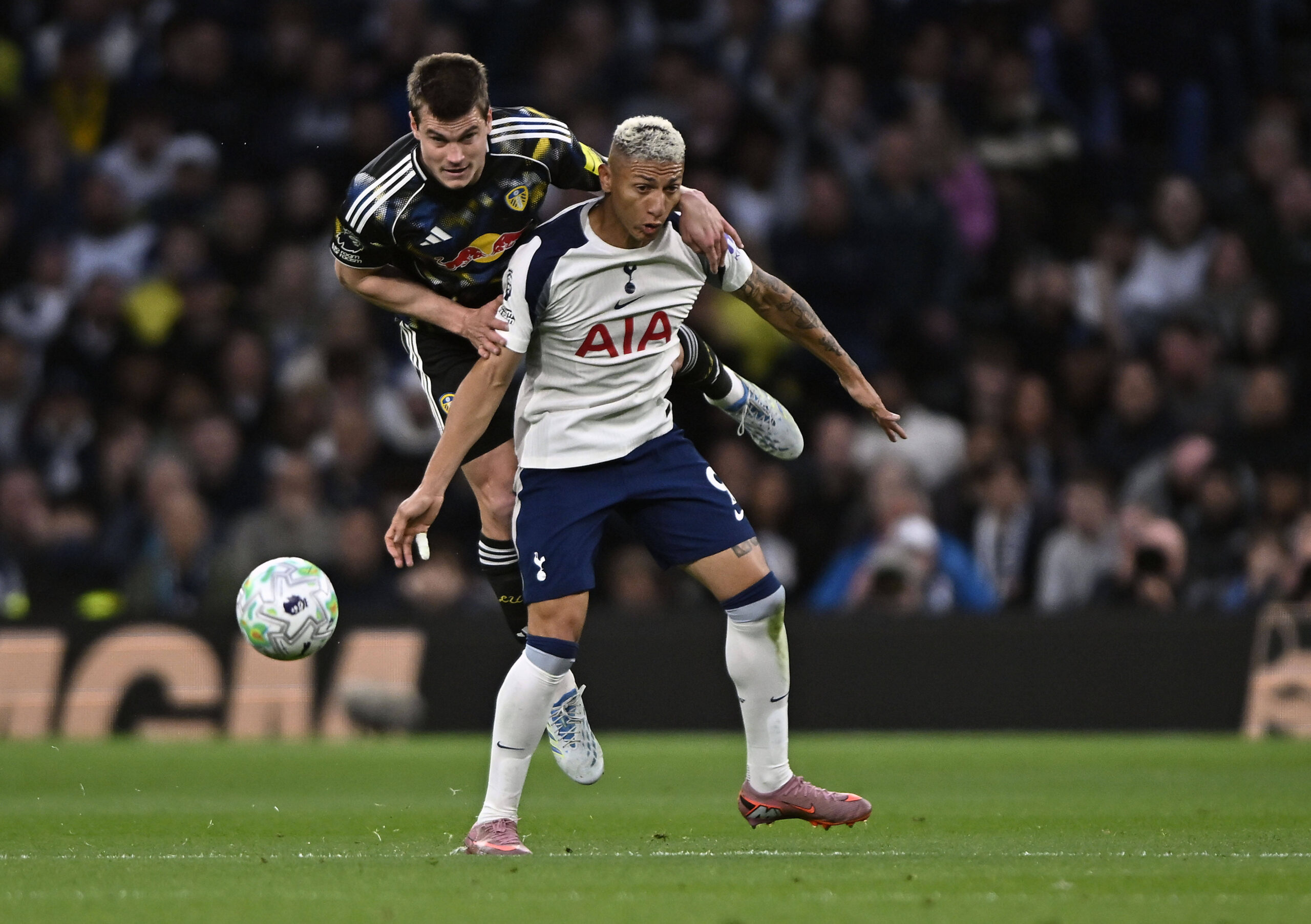 Richarlison durante Tottenham-Leeds