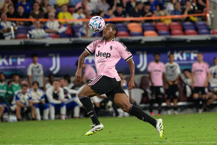 Galatasaray su Jonathan David