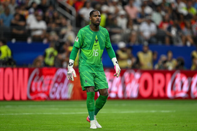 Maignan con la Francia durante i mondiali