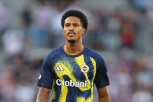 Oosterwolde con la maglia del Fenerbahce