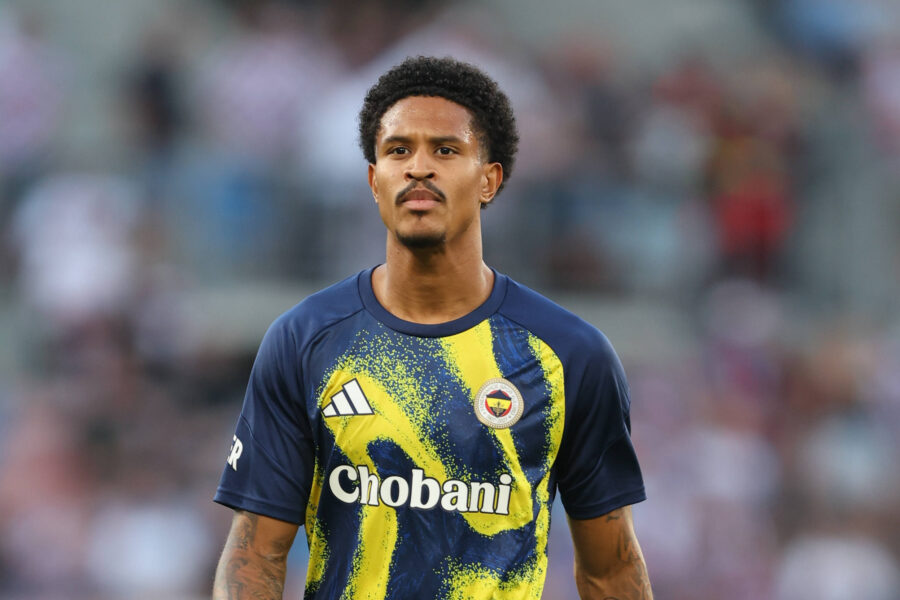 Oosterwolde con la maglia del Fenerbahce
