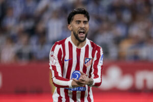Nico Gonzalez con la maglia dell'Atletico Madrid