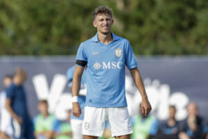 Jesper Lindstrom, saltato l'approdo allo Schalke 04
