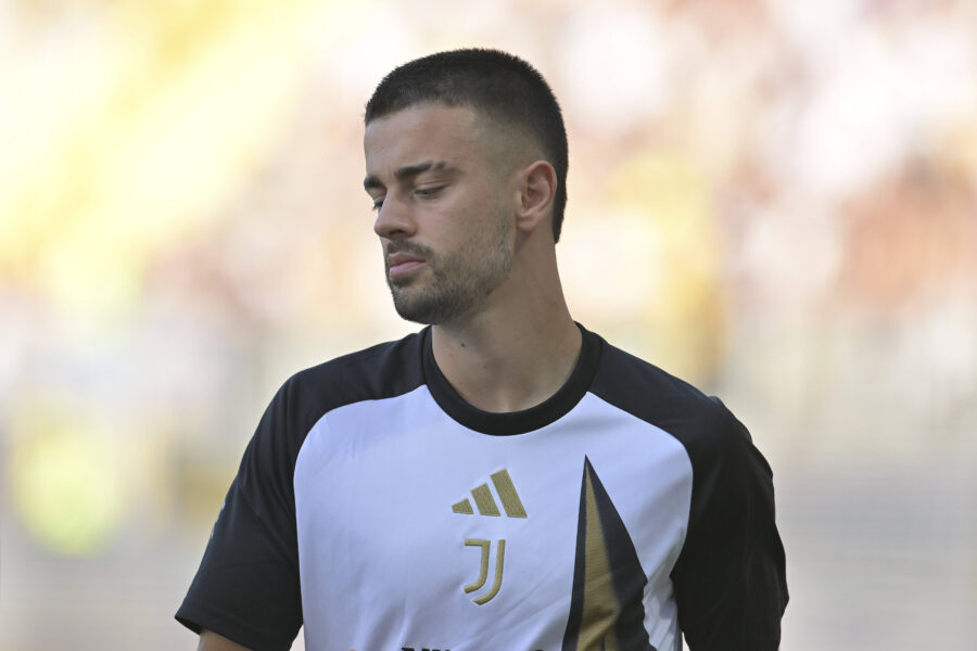 Zhegrova in allenamento con la Juventus