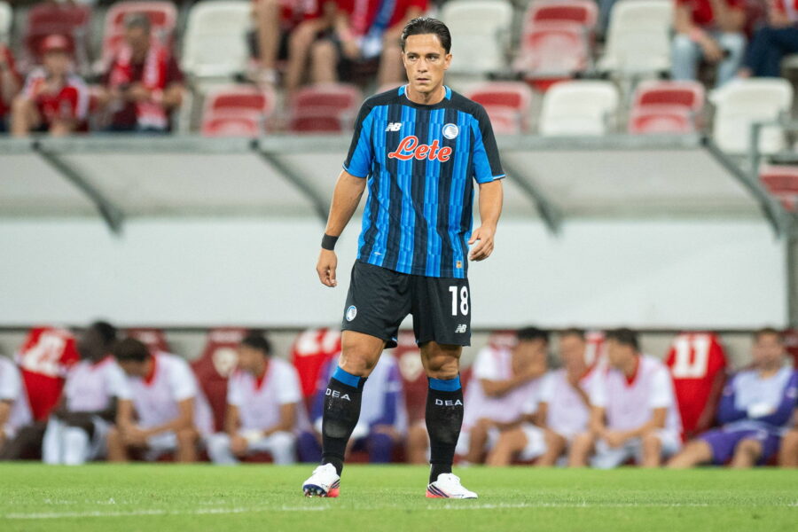Raspadori in azione con l'Atalanta
