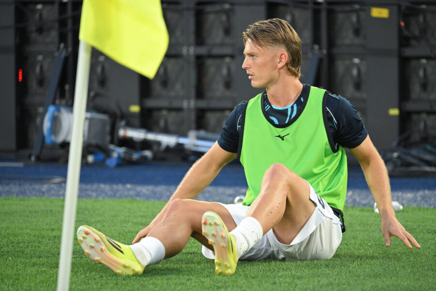 Lussazione per Albert Gudmundsson