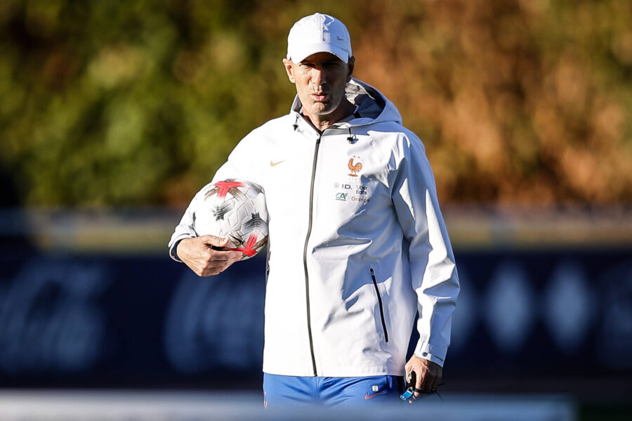 Zidane cambia volto alla Francia