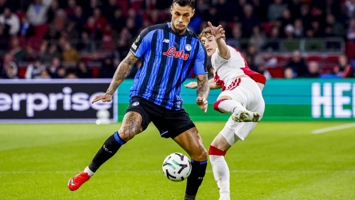 Scamacca durante Ajax-Atalanta
