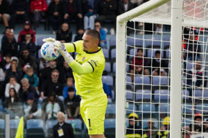 Milan su Caprile se parte Maignan