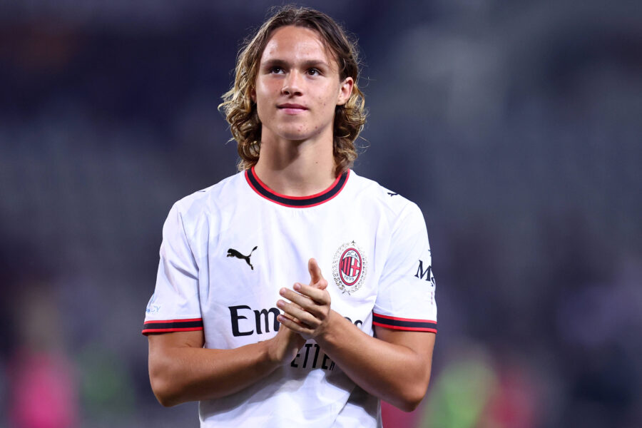 Comotto centrocampista del Milan