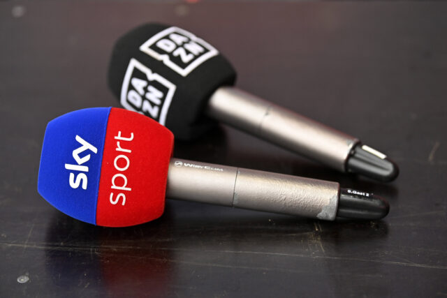 Microfoni DAZN e Sky